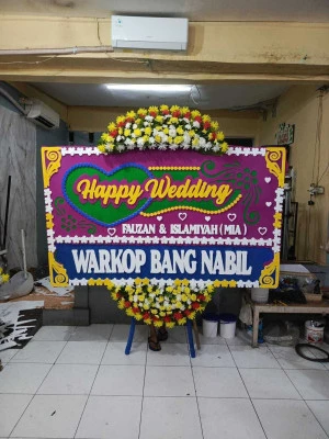 Papan Bunga di Universitas Paramadina
