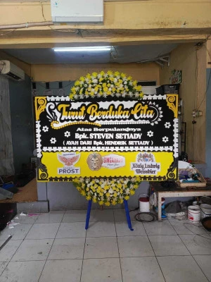 Papan Bunga di Universitas Paramadina