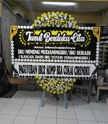 Papan Bunga di Universitas Paramadina