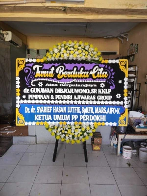 Papan Bunga di Universitas Paramadina